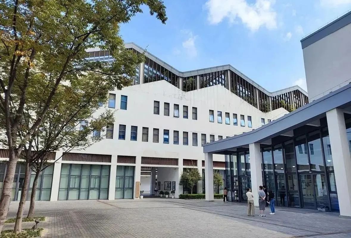 杭州TOP国际高中推荐——杭州橄榄树国际学校