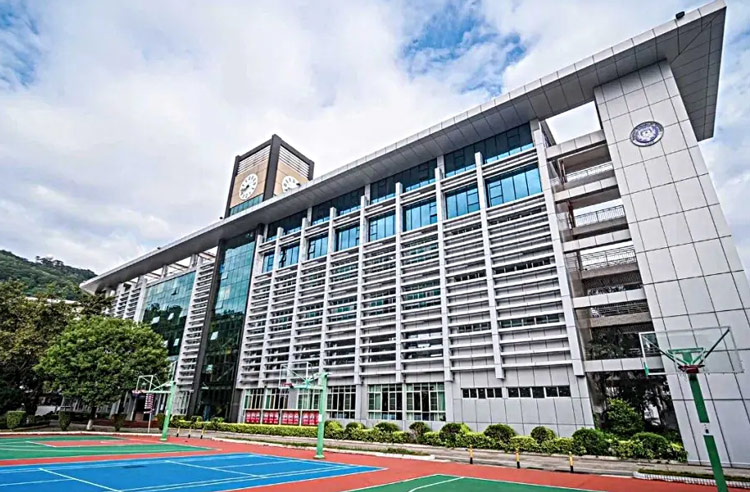 深圳富源英美学校