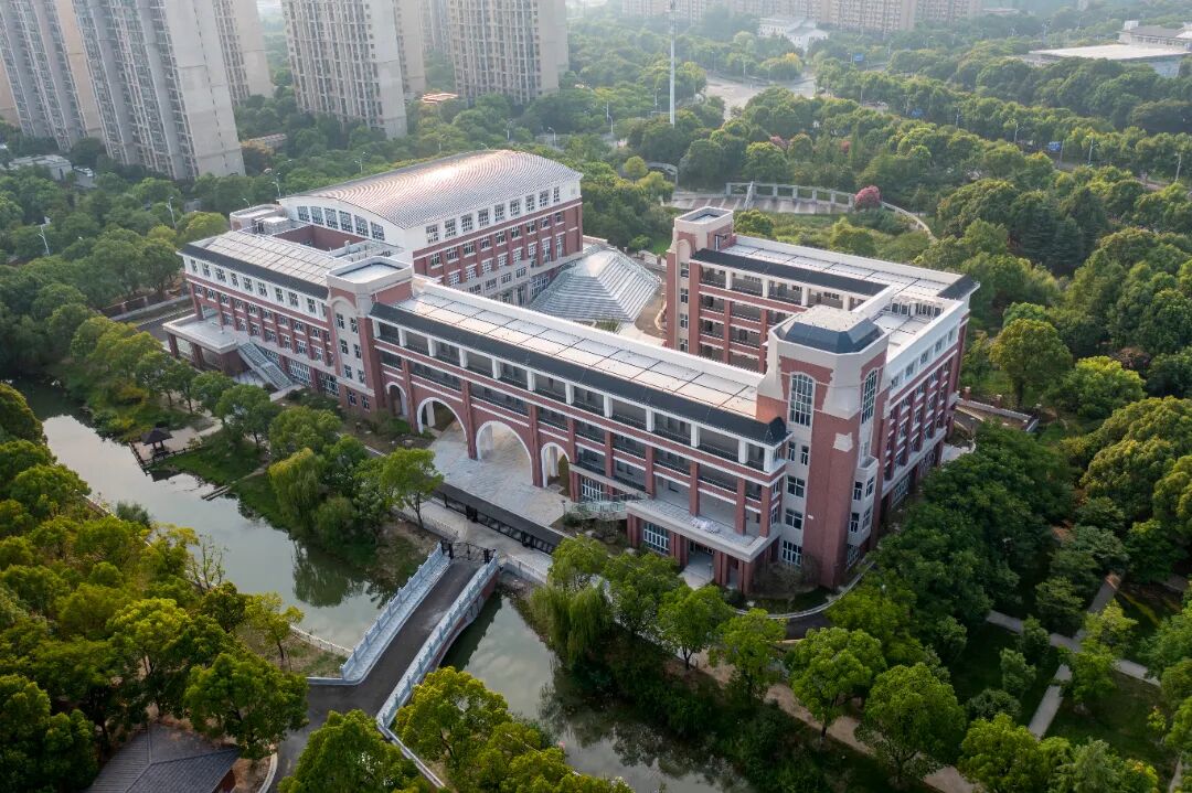 江苏省梁丰高级中学国际部