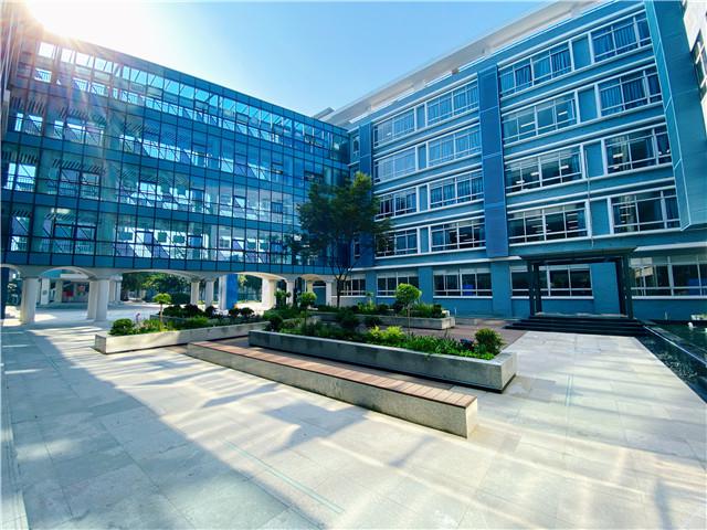 南京金陵中学河西分校国际部