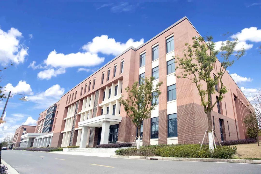 上海融育学校