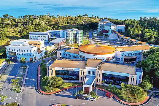 文莱达鲁萨兰大学