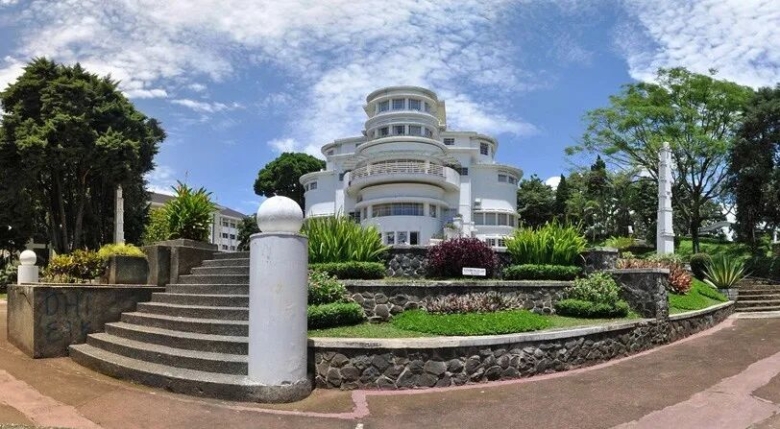 印度尼西亚教育大学