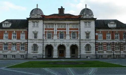 伦敦艺术大学真的很水么?-ACG艺术留学