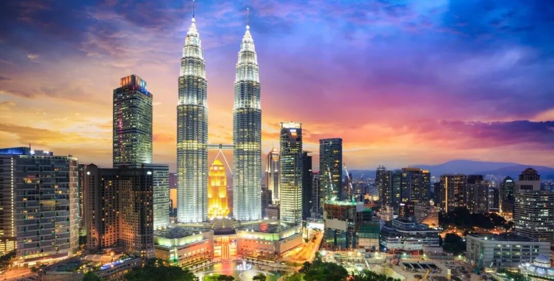 马来亚大学 vs 马来西亚国立大学全面比较PK，该选谁？