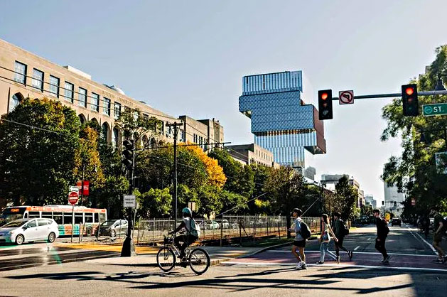 波士顿大学