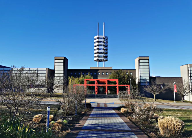 纽约州立大学石溪分校
