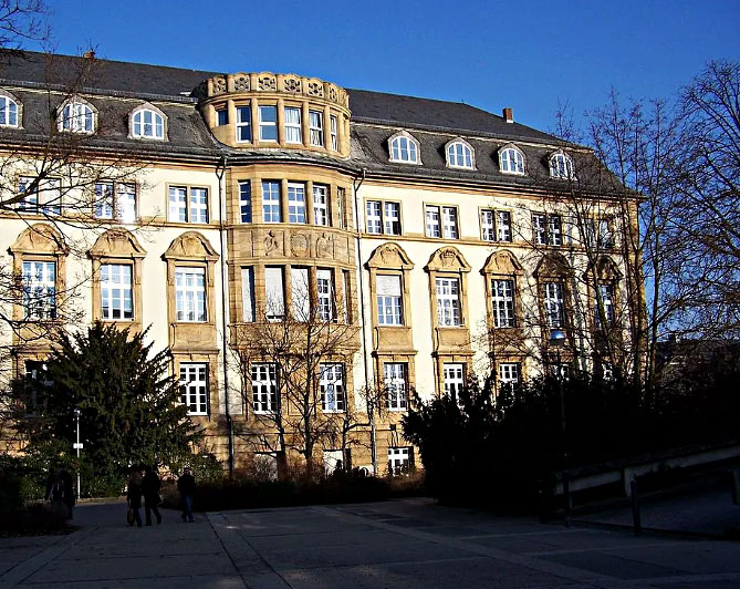 达姆施塔特工业大学