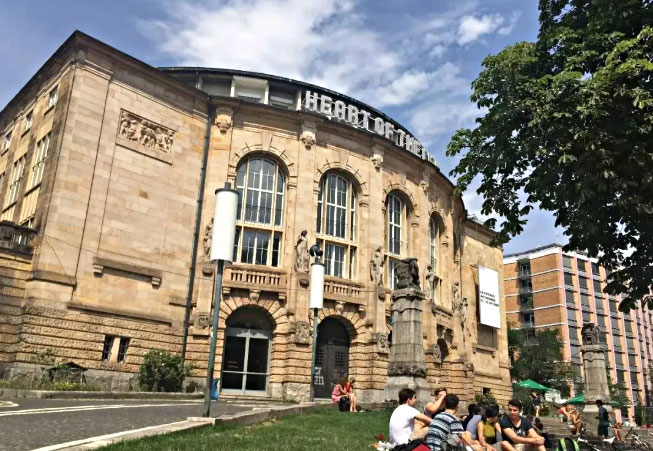 弗莱堡大学