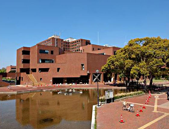 筑波大学