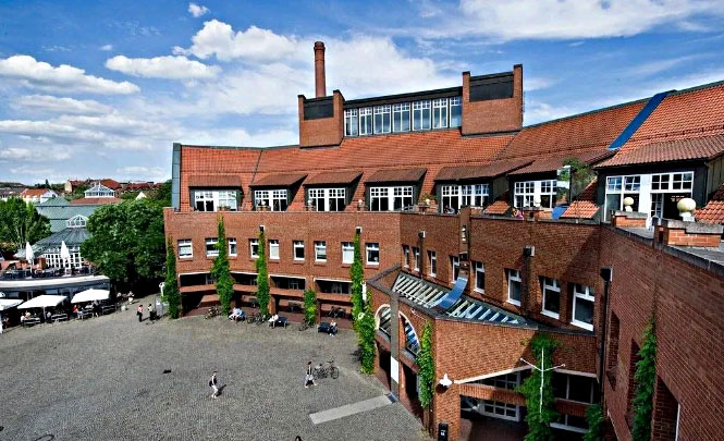 卡塞尔大学
