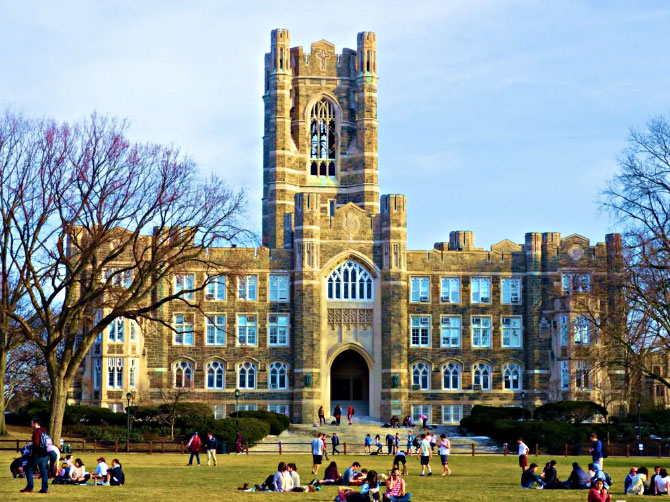 福特汉姆大学