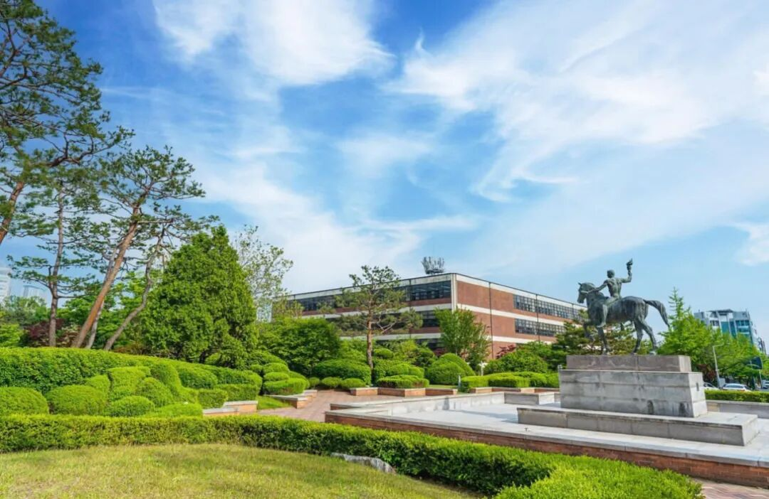 韩国亚洲大学