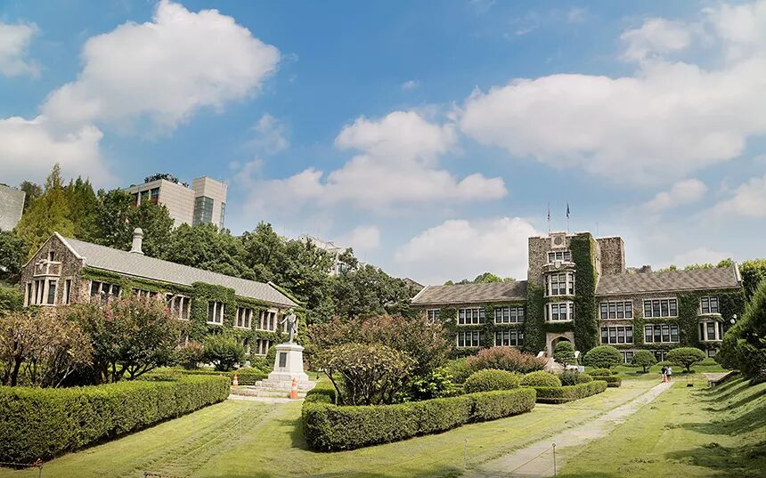 首尔艺术大学