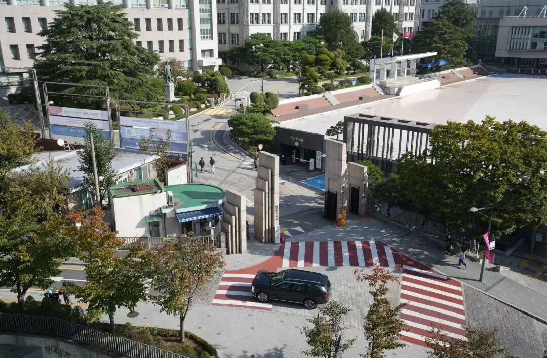 同德女子大学