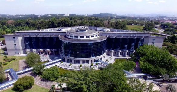 国家能源大学