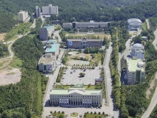 草堂大学