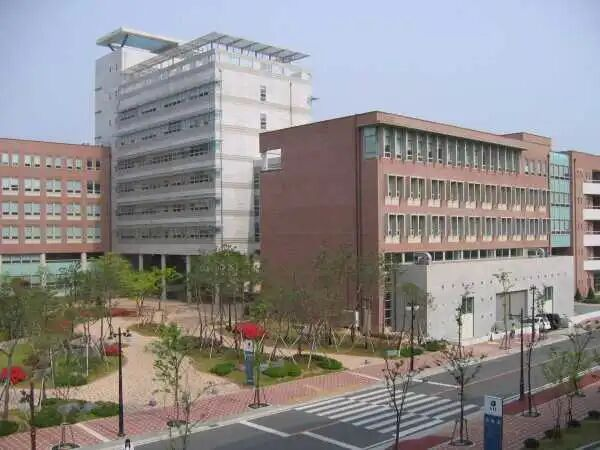 金乌国立工科大学