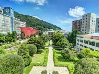 东亚大学