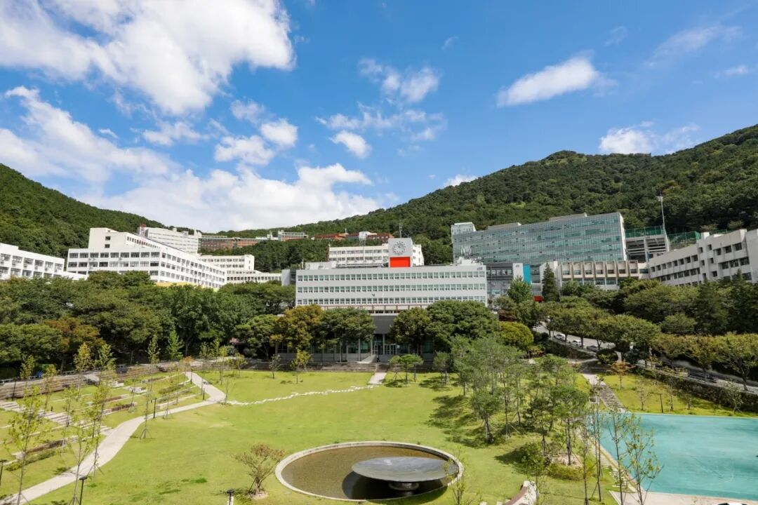 东亚大学