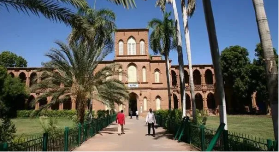 苏丹再纳阿比丁大学
