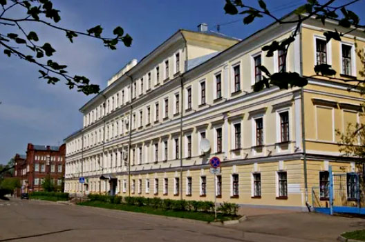 科斯特罗马国立大学