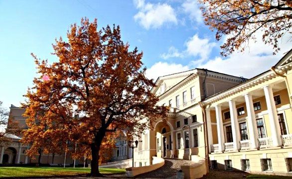 圣彼得堡国立交通大学