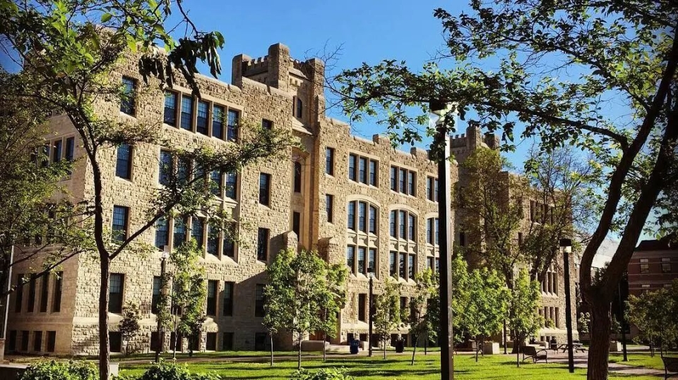 曼尼托巴大学