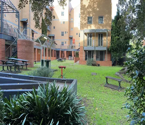 新南威尔士大学