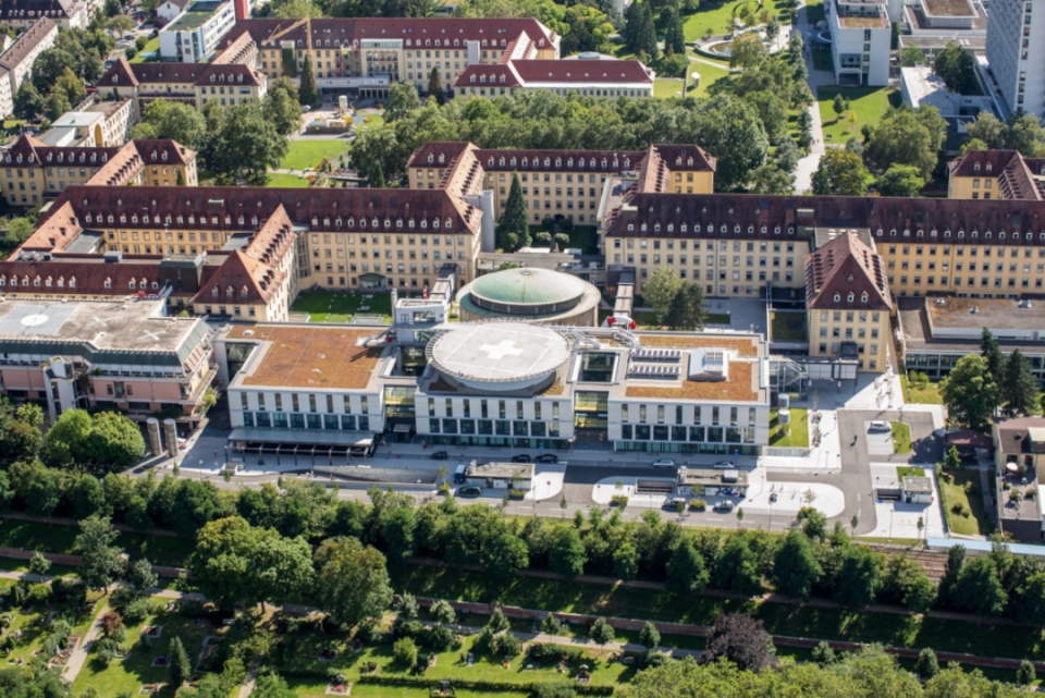 弗里堡大学