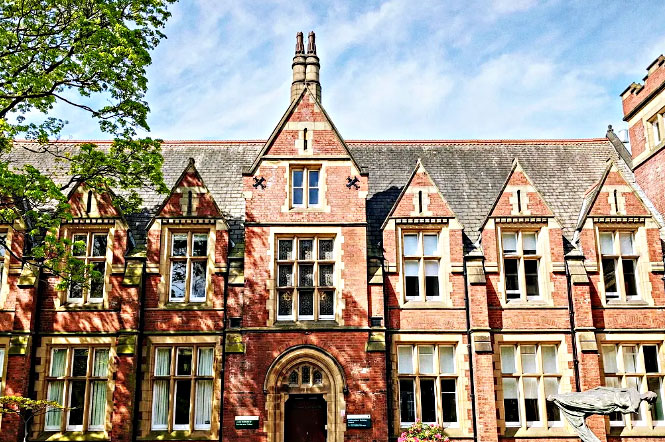 利兹大学