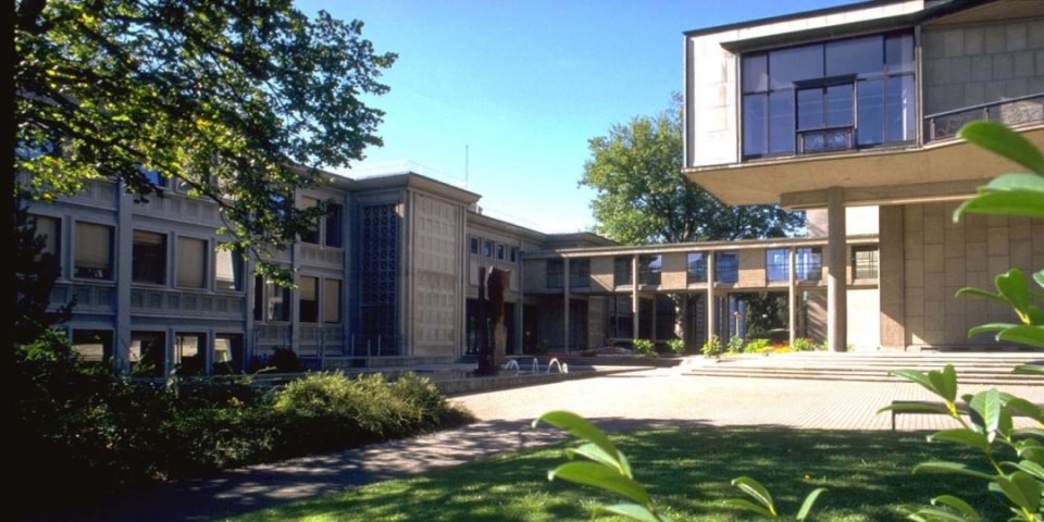 弗里堡大学