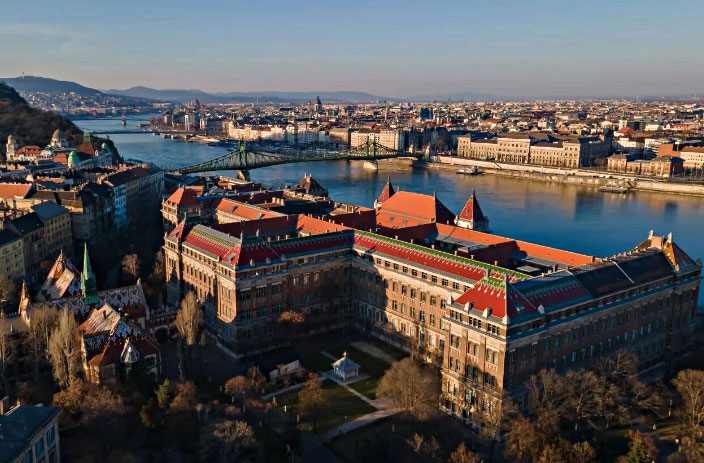 布达佩斯技术和经济大学